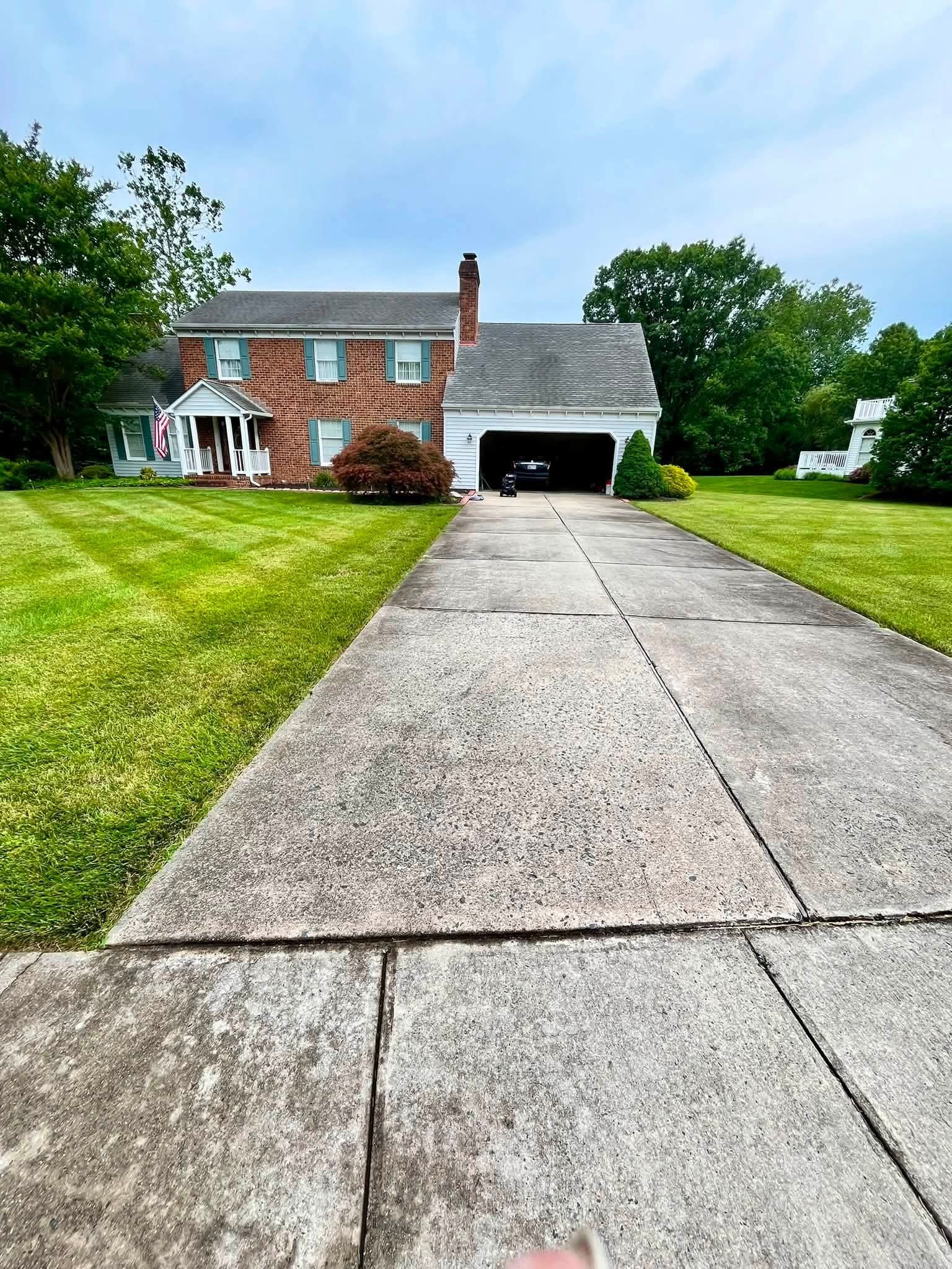 Residential Driveway & Apron — before cleaning